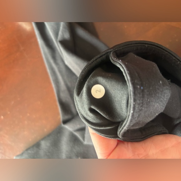 Lululemon leggings - Picture 3 of 4